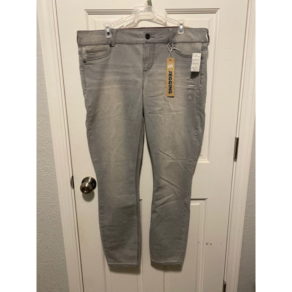 Maurices Light Grey Denim Flex Super Soft Jean Jeggings Womens Size XL Regular